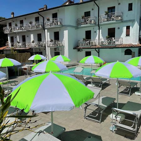 Hotel Vittoria Sirmione Esterno foto