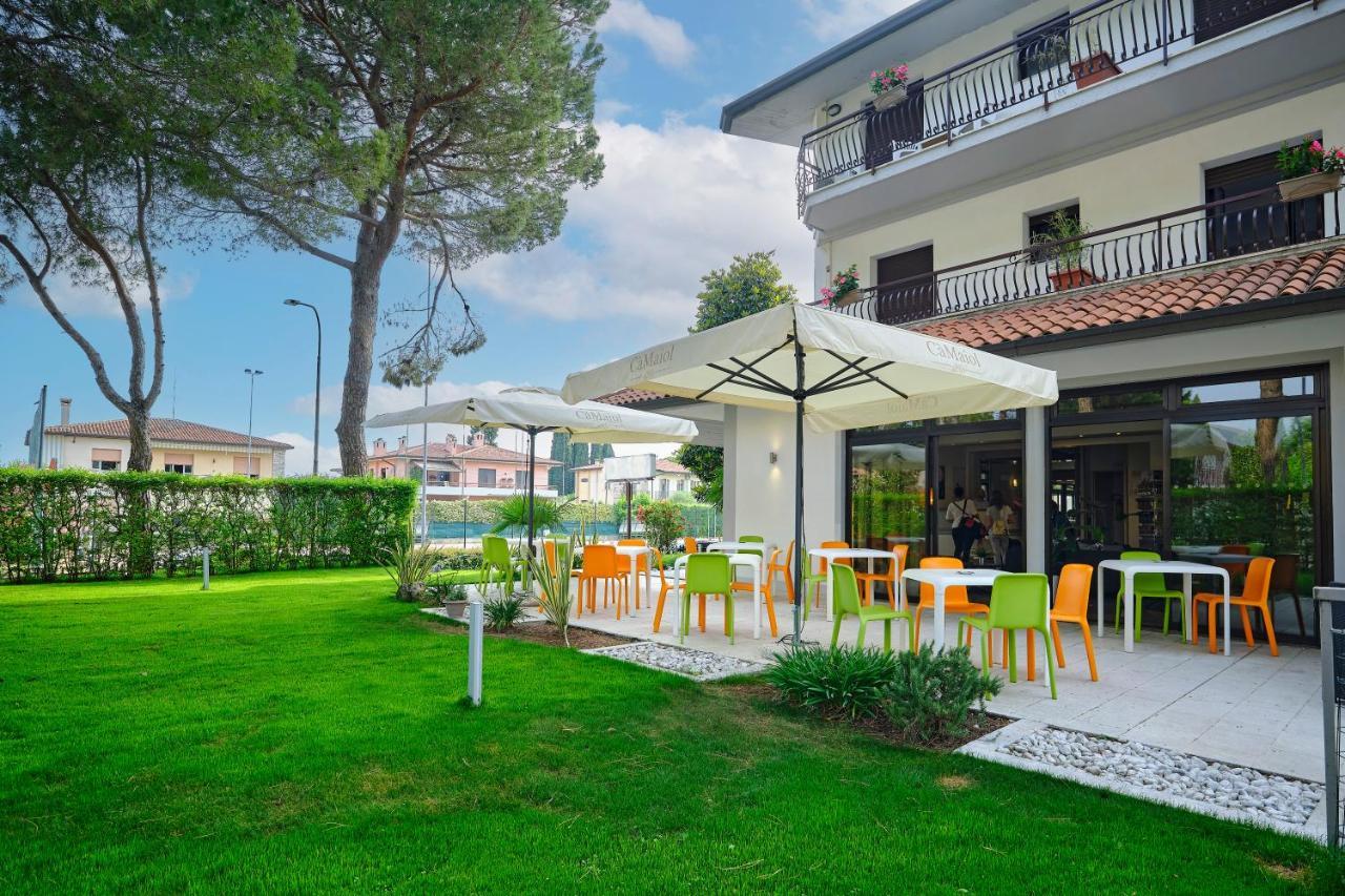 Hotel Vittoria Sirmione Esterno foto