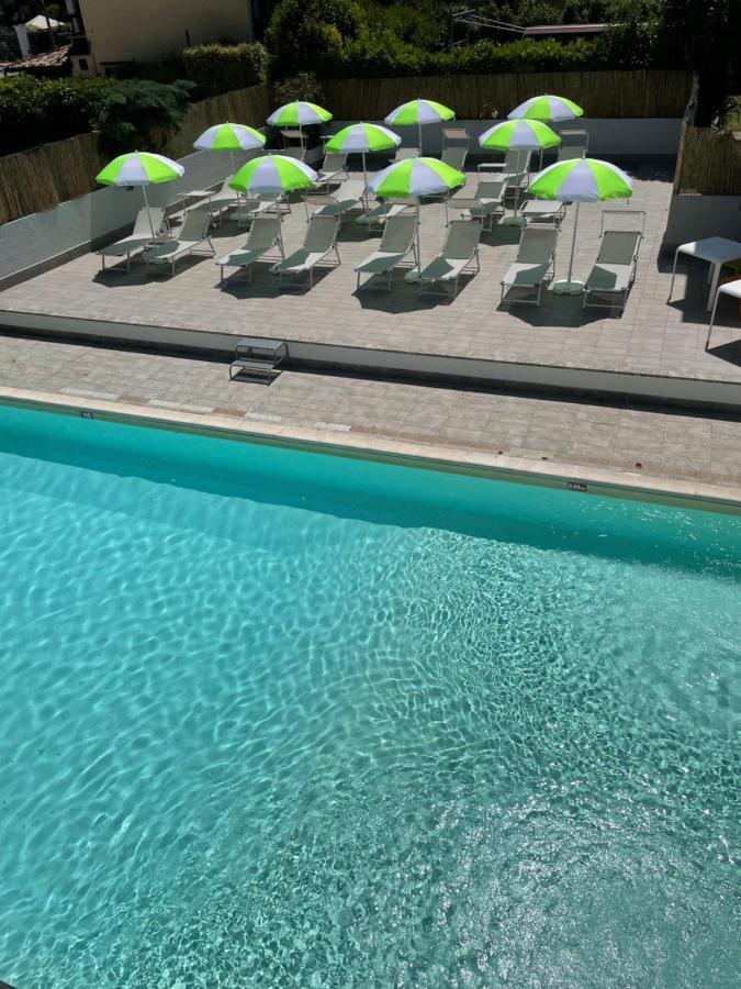 Hotel Vittoria Sirmione Esterno foto